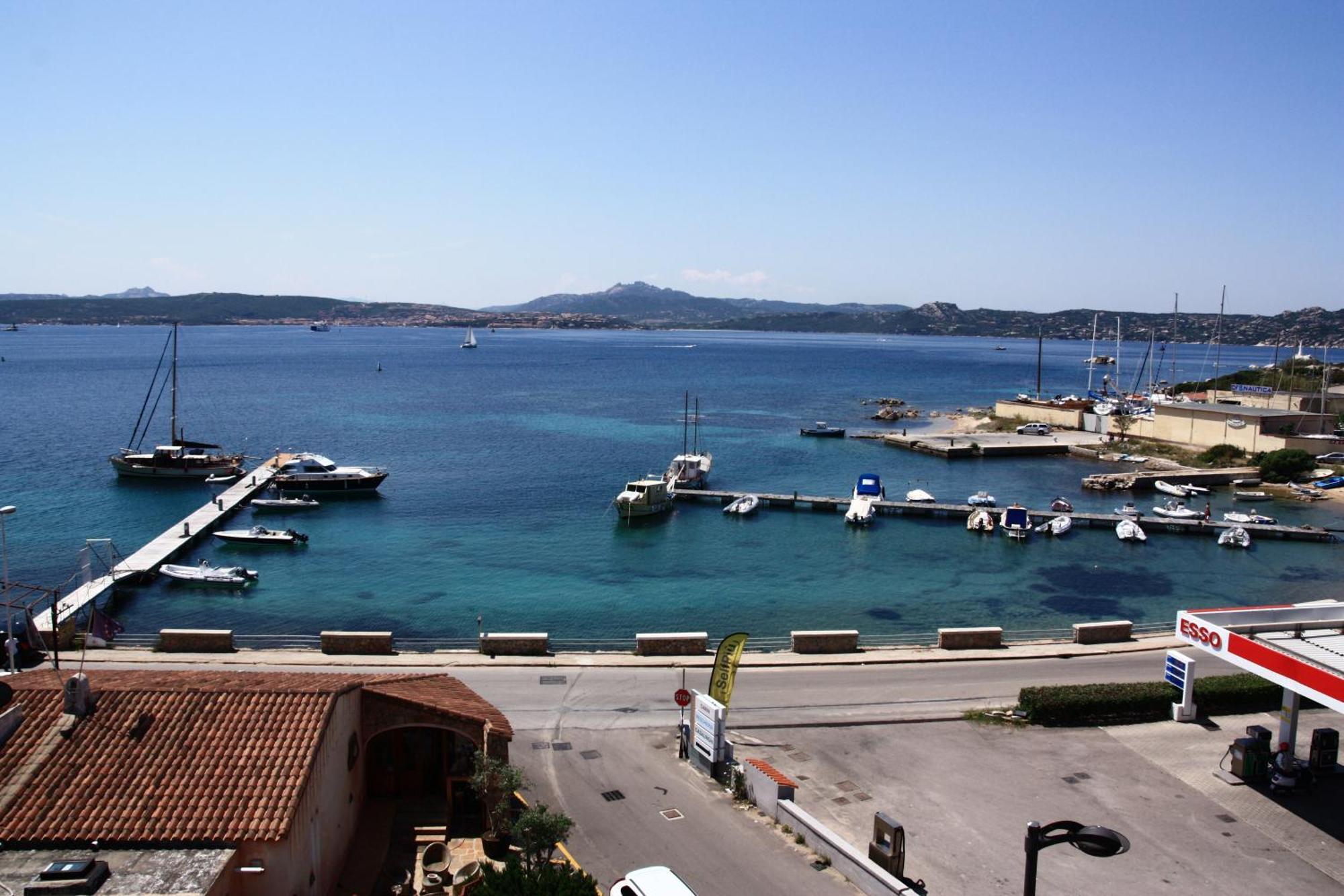 Hotel Miralonga La Maddalena  Luaran gambar