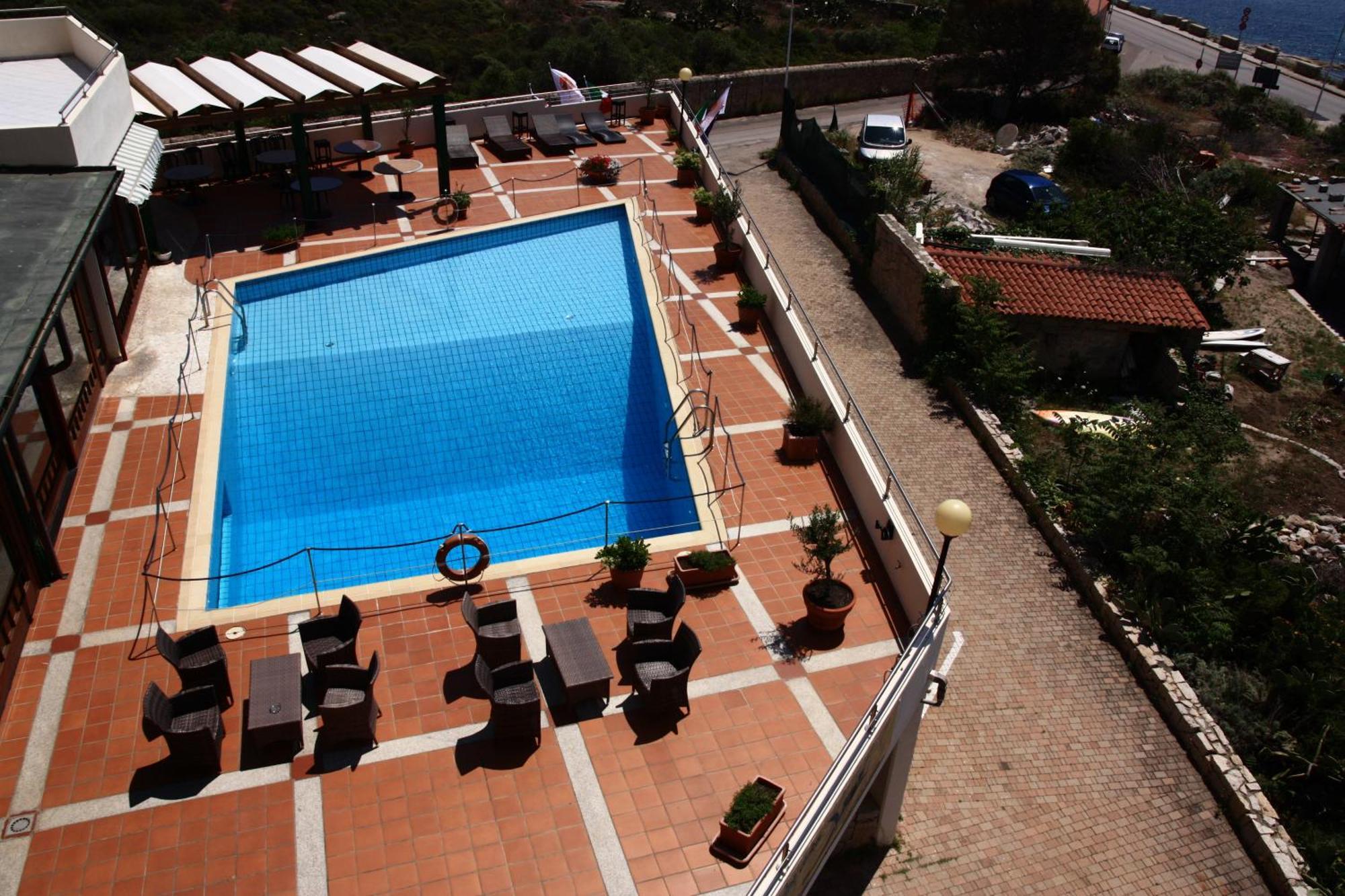 Hotel Miralonga La Maddalena  Luaran gambar