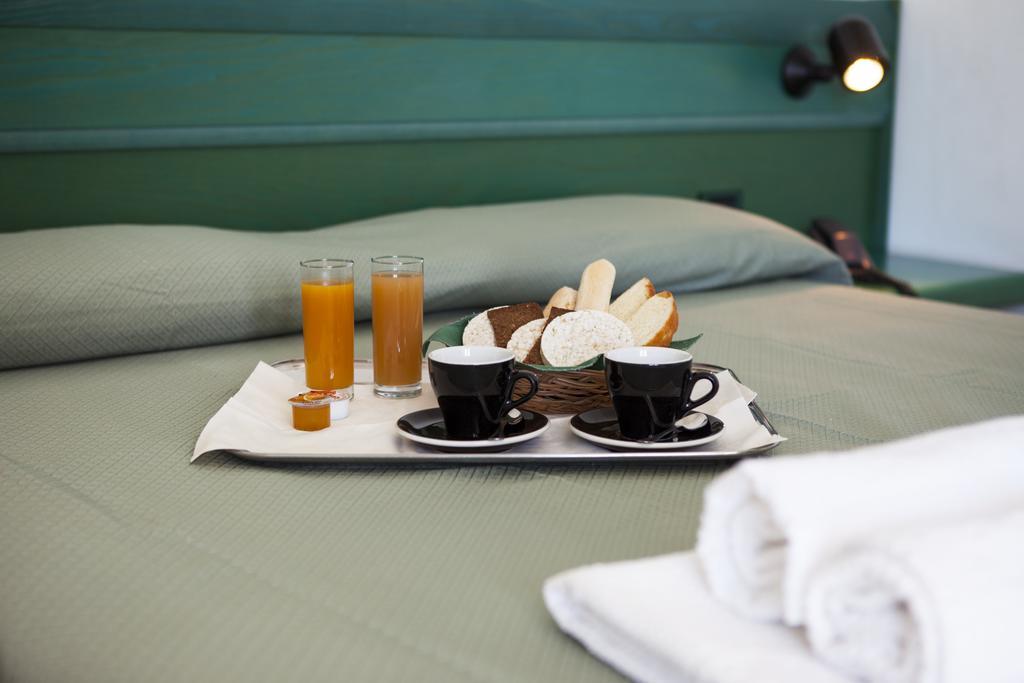 Hotel Miralonga La Maddalena  Bilik gambar