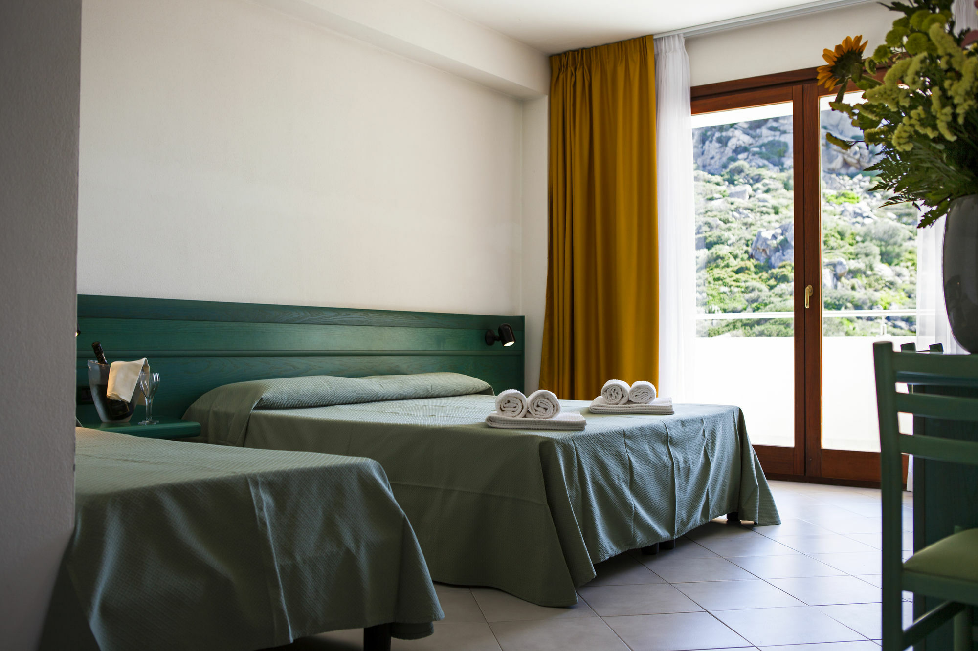 Hotel Miralonga La Maddalena  Luaran gambar